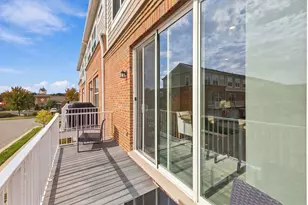 2910 Reflection Dr, Naperville, IL 60564 - Photo 24