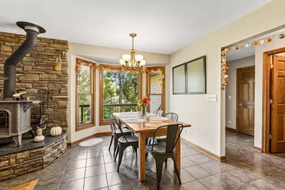 4312 Squires Green, Richmond, IL 60071 - Photo 4