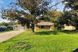 495 W River St, Bourbonnais, IL 60914 - Photo 4