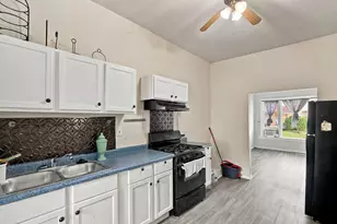 2956 N Elston Ave, Chicago, IL 60618 - Photo 14