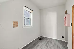 2956 N Elston Ave, Chicago, IL 60618 - Photo 12