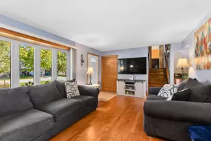 8301 Narragansett Ave, Burbank, IL 60459 - Photo 6