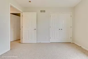 1562 Moluf St, Dekalb, IL 60115 - Photo 18