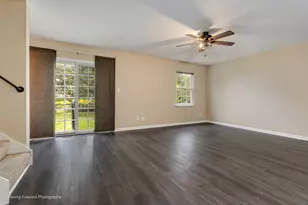 1562 Moluf St, Dekalb, IL 60115 - Photo 6