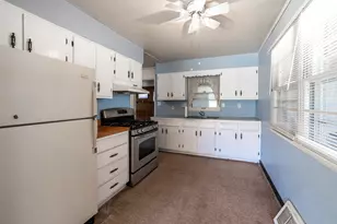 306 W Dearborn St, Plano, IL 60545 - Photo 6