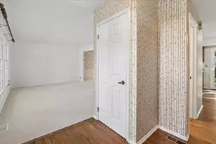 5 Malvern Ln, Vernon Hills, IL 60061 - Photo 6