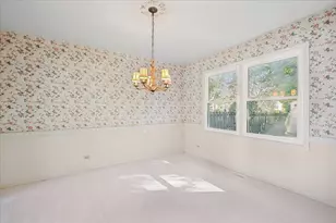 5 Malvern Ln, Vernon Hills, IL 60061 - Photo 10