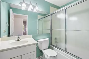 5 Malvern Ln, Vernon Hills, IL 60061 - Photo 16