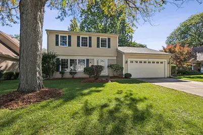 5 Malvern Lane, Vernon Hills, IL 60061 - Photo 1