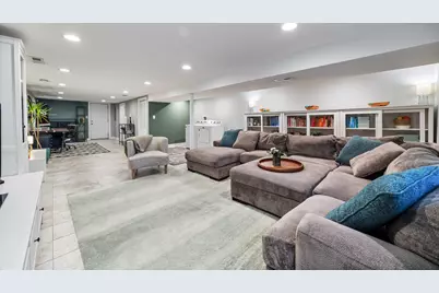 2126 S Trumbull Avenue, Chicago, IL 60623 - Photo 28