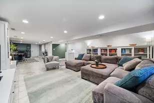 2126 S Trumbull Ave, Chicago, IL 60623 - Photo 28