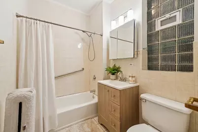 2457 W Eastwood Avenue #1, Chicago, IL 60625 - Photo 16