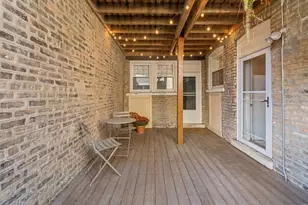 2457 W Eastwood Ave, Chicago, IL 60625 - Photo 24