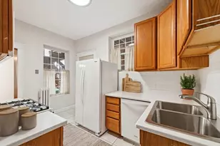 2457 W Eastwood Ave, Chicago, IL 60625 - Photo 20