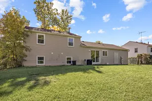 410 N Braintree Dr, Schaumburg, IL 60194 - Photo 24
