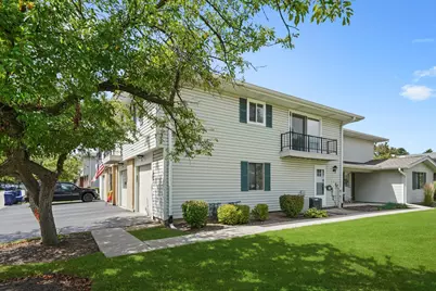 1100 Stoughton Court #1100, Schaumburg, IL 60194 - Photo 2