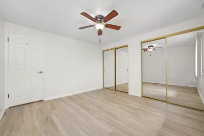 1100 Stoughton Court #1100, Schaumburg, IL 60194 - Photo 12