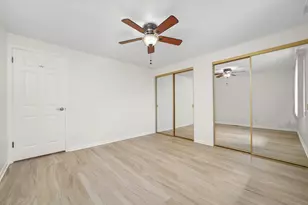 1100 Stoughton Ct, Schaumburg, IL 60194 - Photo 12