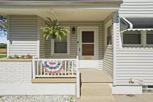 741 Elliott St, Beecher, IL 60401 - Photo 2