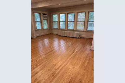 6520 N Fairfield Avenue, Chicago, IL 60645 - Photo 2