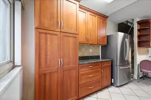 6520 N Fairfield Ave, Chicago, IL 60645 - Photo 14