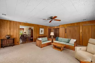 160 Forest Park Ln, Hoffman Estates, IL 60169 - Photo 10