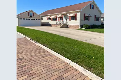 23000 S Pinehurst Drive, Frankfort, IL 60423 - Photo 2