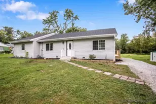 1514 Norfolk Ave, Crete, IL 60417 - Photo 4