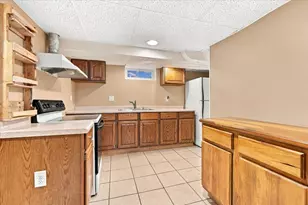 909 S Adelaide St, Normal, IL 61761 - Photo 20