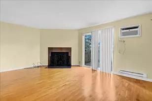 514 E Spruce Dr, Palatine, IL 60074 - Photo 6