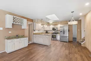 6619 Courtney Dr, Oak Forest, IL 60452 - Photo 14