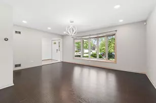6619 Courtney Dr, Oak Forest, IL 60452 - Photo 8