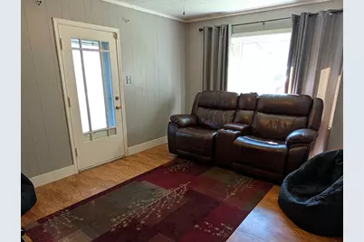 1605 S Carroll Avenue, Freeport, IL 61032 - Photo 18