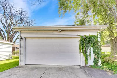 423 Frederick Avenue, Bellwood, IL 60104 - Photo 22