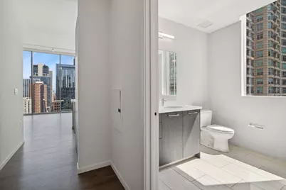 8 E Huron Street #2002, Chicago, IL 60611 - Photo 10