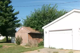 127 Victor St, Westville, IL 61883 - Photo 12