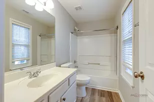 2509 Dickens Dr, Aurora, IL 60503 - Photo 22