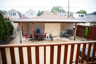 4850 W Waveland Avenue, Chicago, IL 60641 - Photo 14
