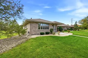 18040 Delaware Ct, Orland Park, IL 60467 - Photo 2