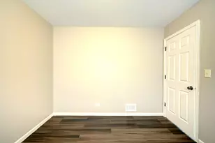 1858 S Fallbrook Dr, Round Lake, IL 60073 - Photo 32