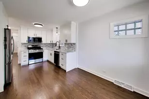 6139 W Montrose Ave, Chicago, IL 60634 - Photo 8