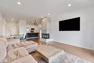 2040 W Belmont Avenue #405, Chicago, IL 60618 - Photo 8