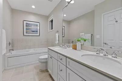 3534 N Fremont Street #3, Chicago, IL 60657 - Photo 12