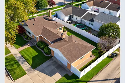 9044 Linder Avenue, Morton Grove, IL 60053 - Photo 2