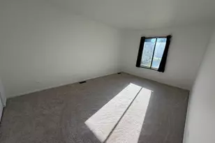 1803 Raintree Ct, Sycamore, IL 60178 - Photo 12