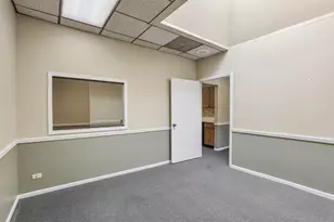 471 W Wise Rd, Schaumburg, IL 60193 - Photo 8