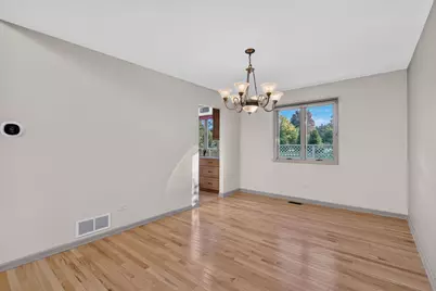 406 Buckingham Place, Shorewood, IL 60404 - Photo 10