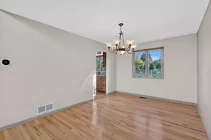 406 Buckingham Pl, Shorewood, IL 60404 - Photo 10