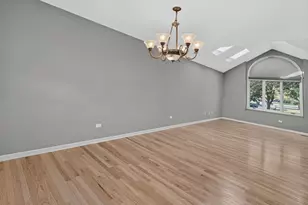 406 Buckingham Pl, Shorewood, IL 60404 - Photo 12