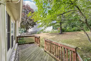 710 Greenbriar Ln, Lindenhurst, IL 60046 - Photo 34